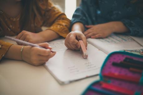 Enfant Devoir Cycle 3 Mains